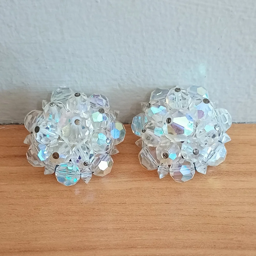 Vintage Laguna? Crystal Love Clip On Earrings Aurora Borealis Flower Shaped